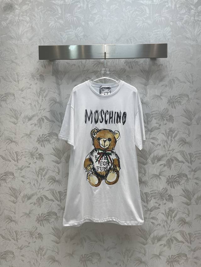 Moschino 24春夏 专柜火爆系列 经典小熊图案t恤 原版完美复刻款 百搭款式一眼就爱上的款 减龄显瘦单品 四色三码 Size S-M-L